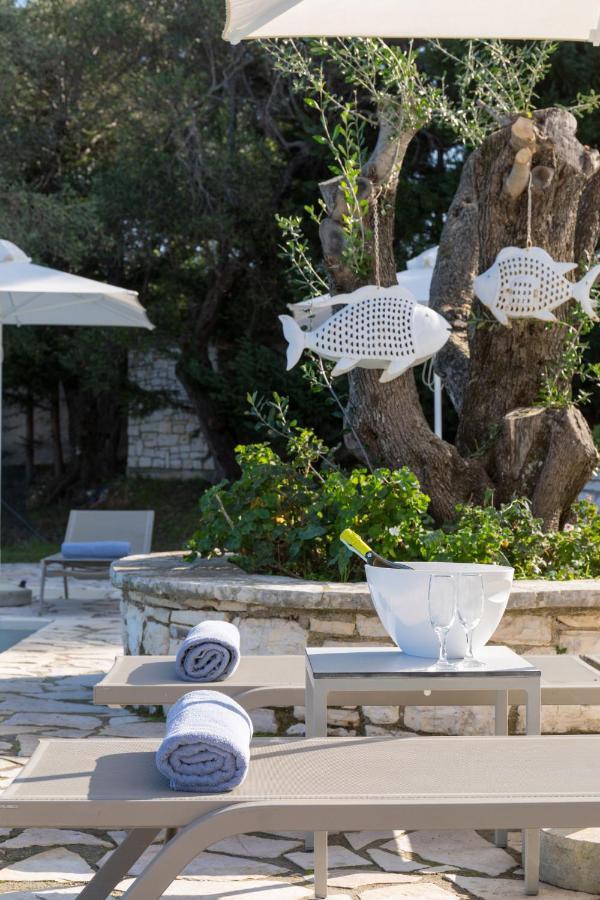 Villa White Stone By Rodostamo Collection Kassiopi Bagian luar foto